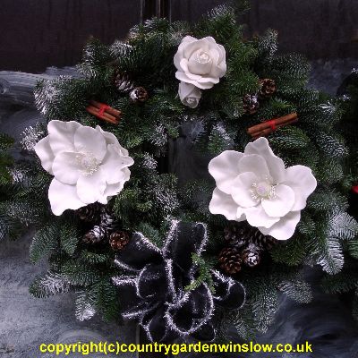 22 inch Spruce Door Wreath  XMAS14